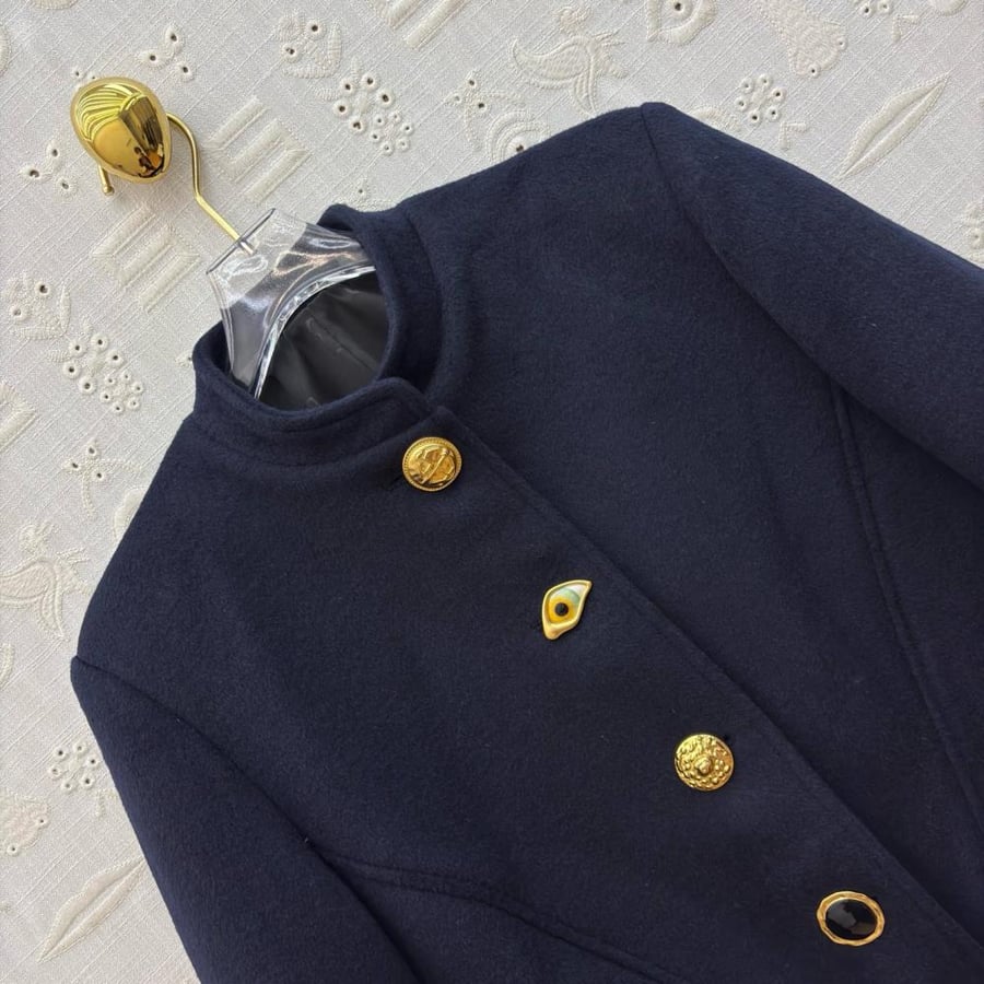 معطف من Schiaparelli