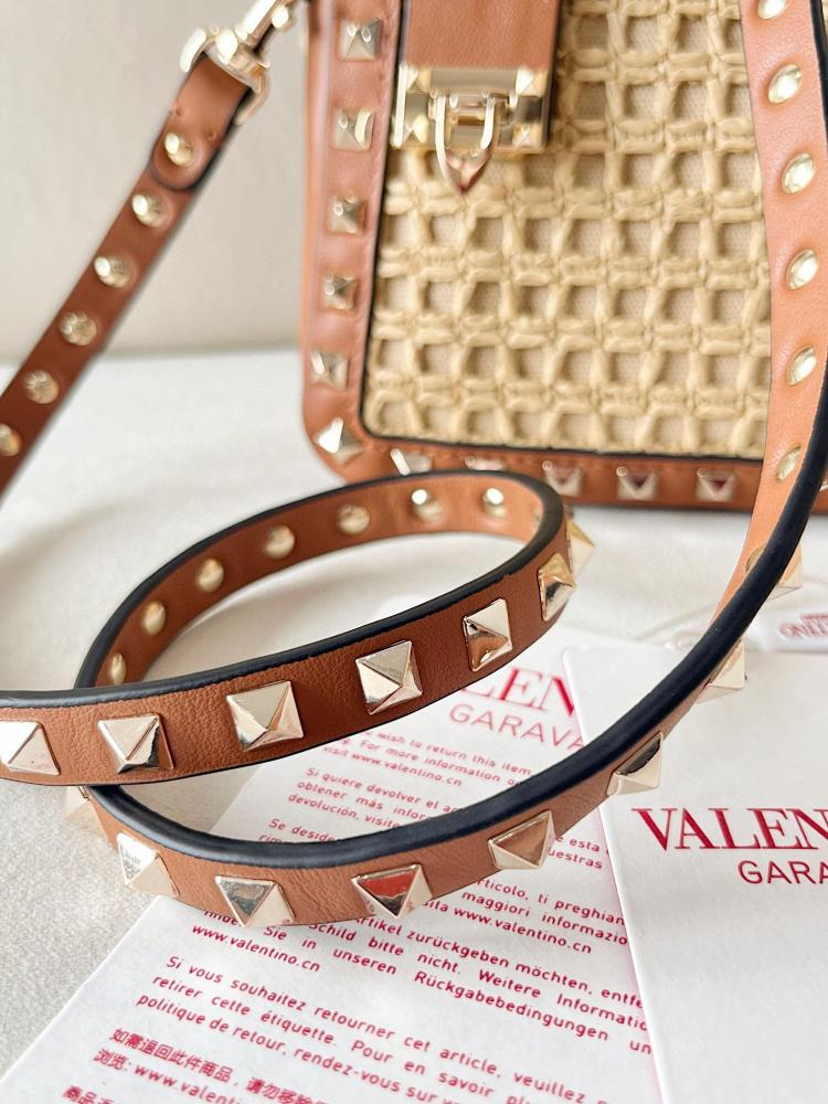 Rockstud فالنتينو ماستر 19 cm