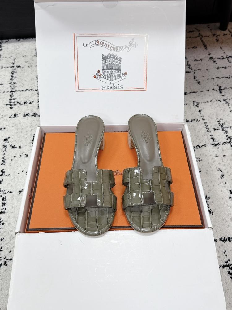 هيلز انيق من Hermes