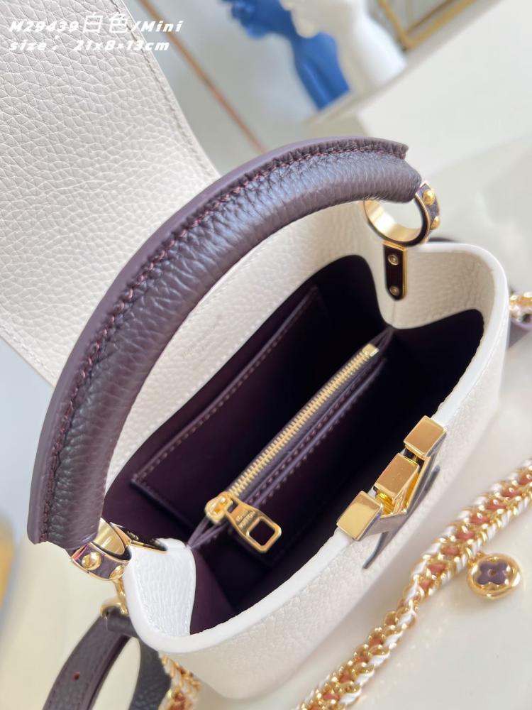 LV Capucines مقاس 21 سم