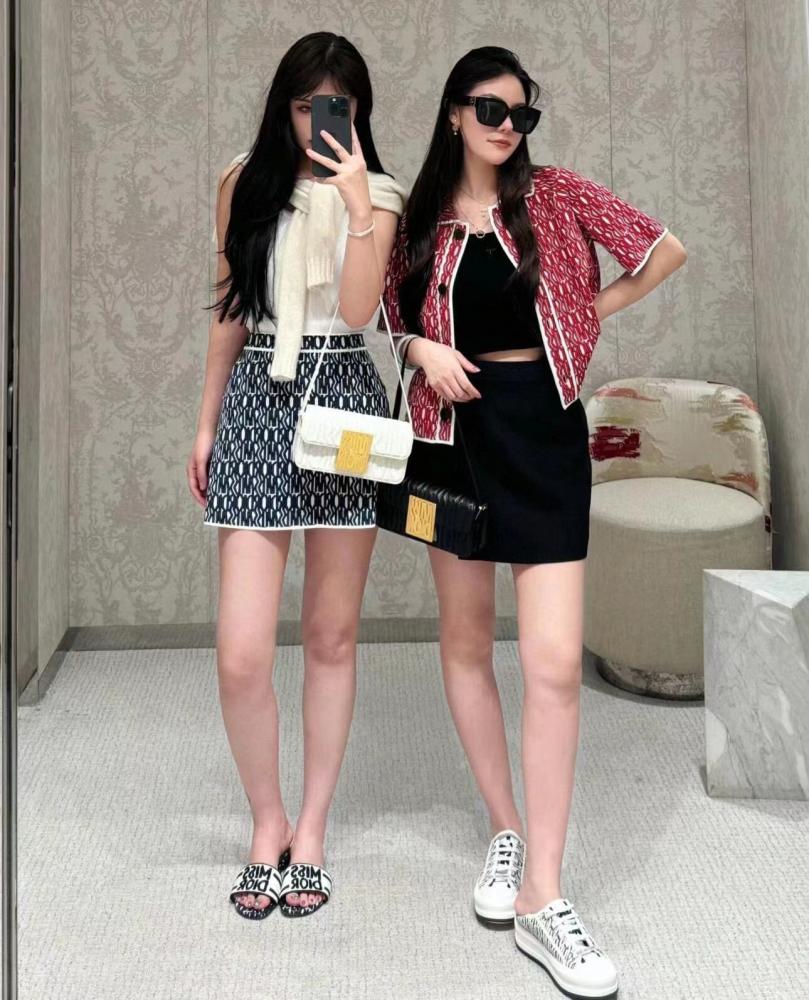 Miss dior مقاس 22 سم ابيض