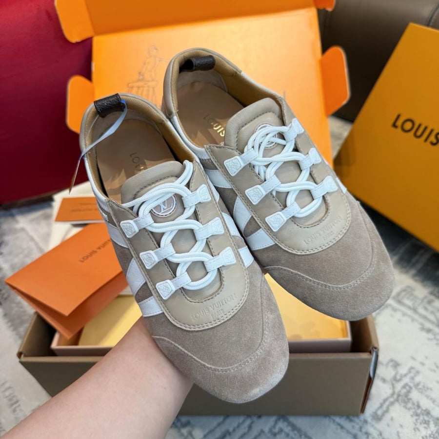 LV Sneakerina