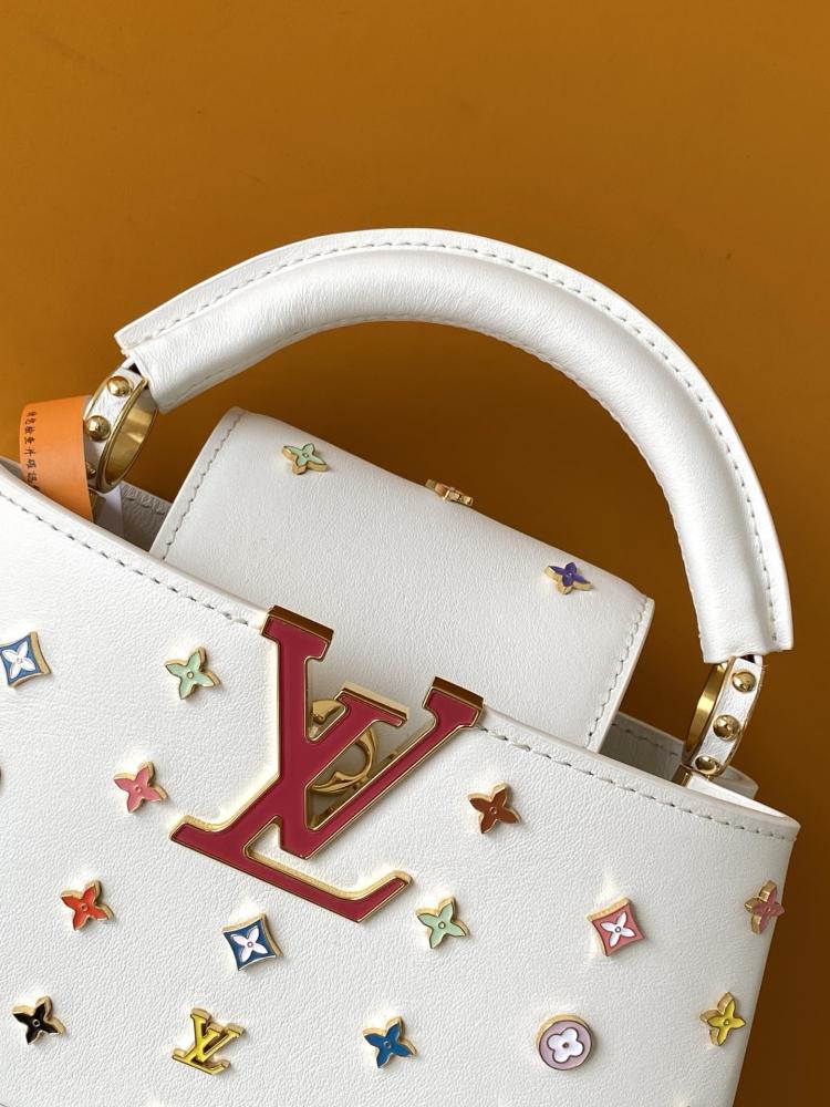 LV Capucines مقاس 22 سم