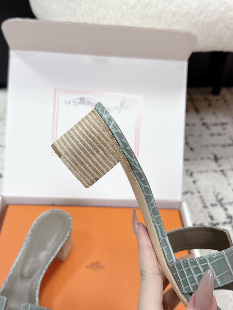 هيلز انيق من Hermes