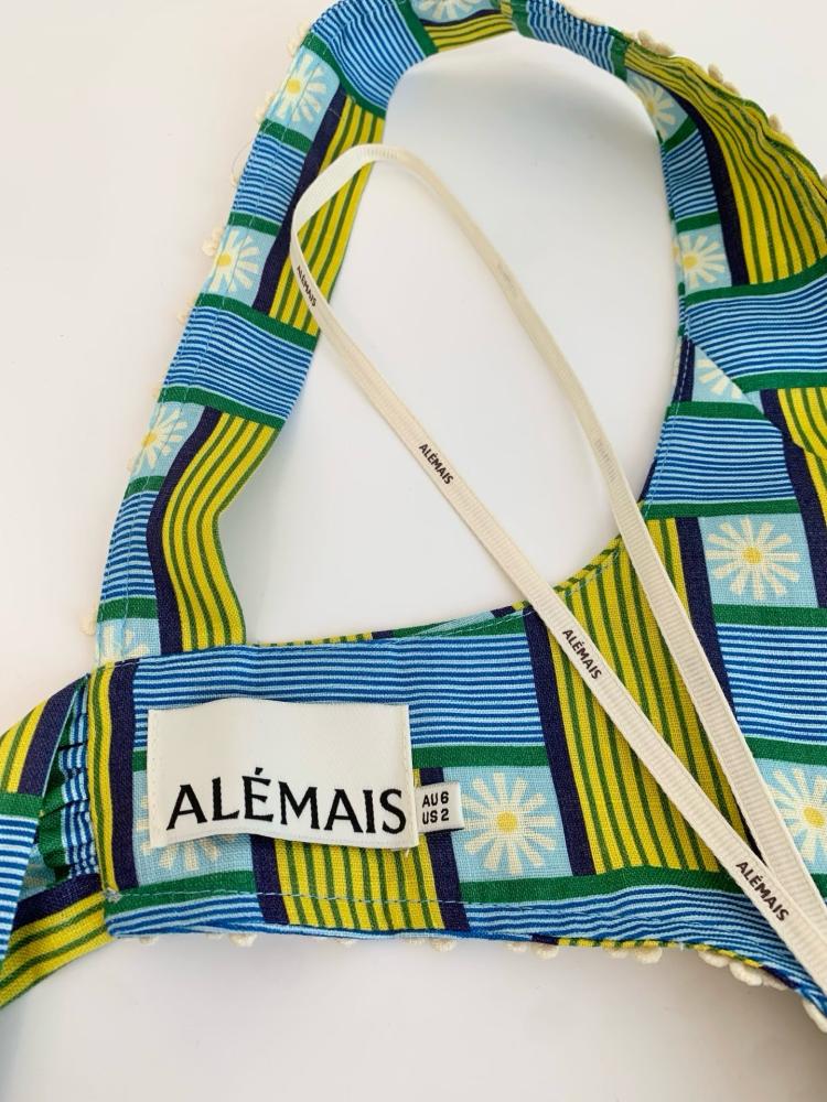 فستان نسائي من ALEMAIS