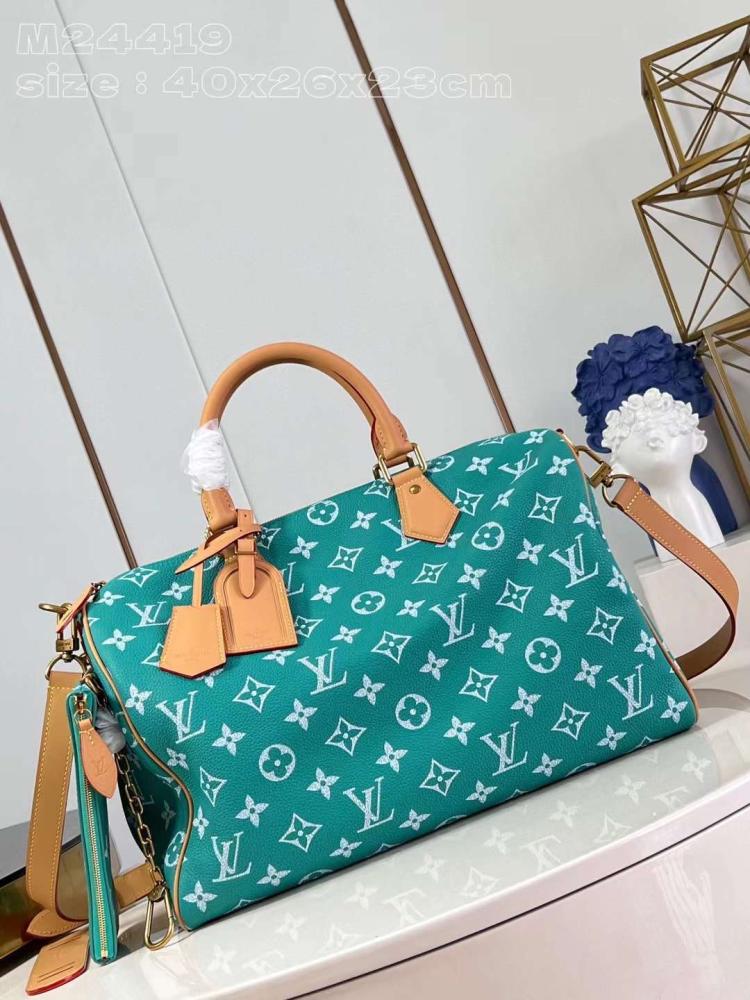 LV ماستر مقاس 40 سم