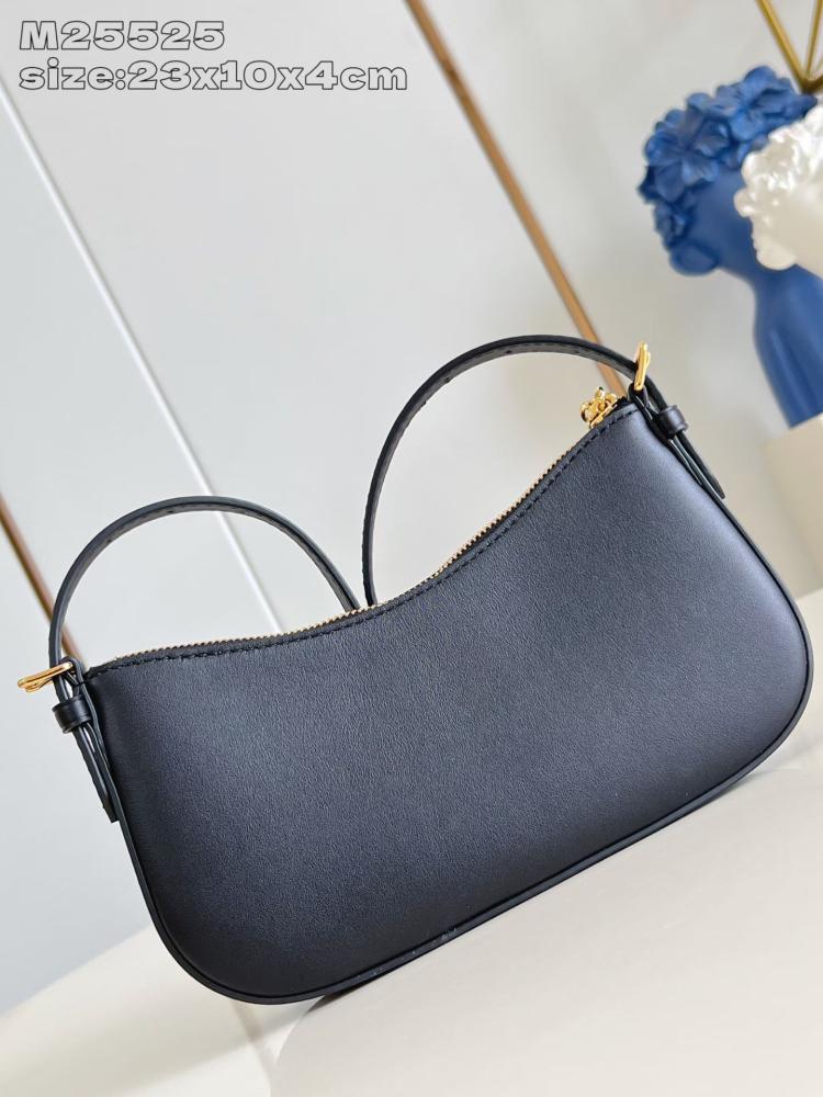 LV Pochette Bloom مقاس23 cm