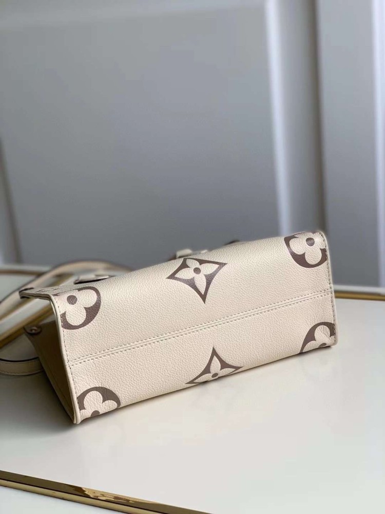 LV Tote ماستر 25 سم