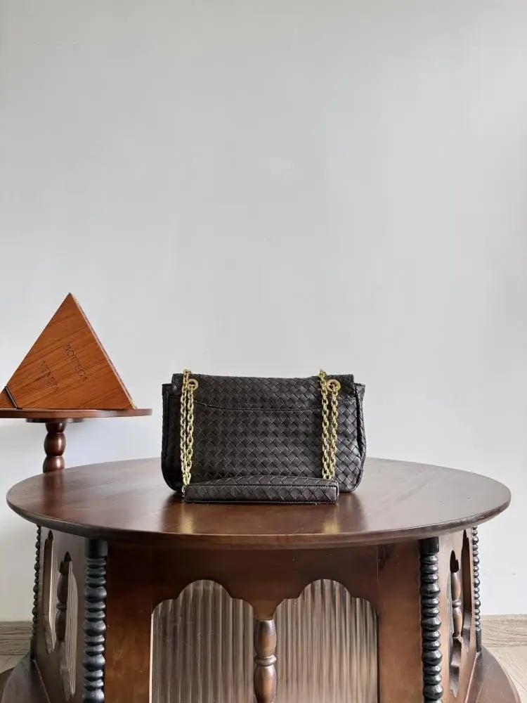 بوتيقا Madison مقاس 27cm