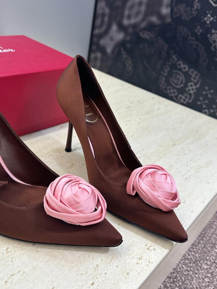 هيلز Roger vivier