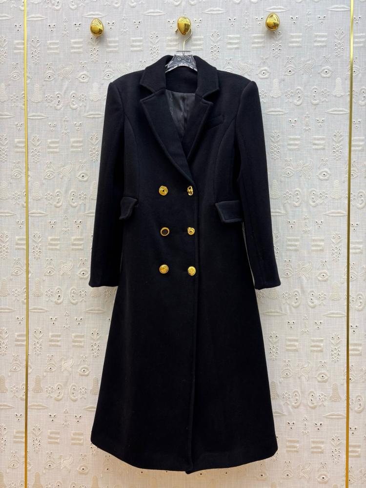 معطف من Schiaparelli