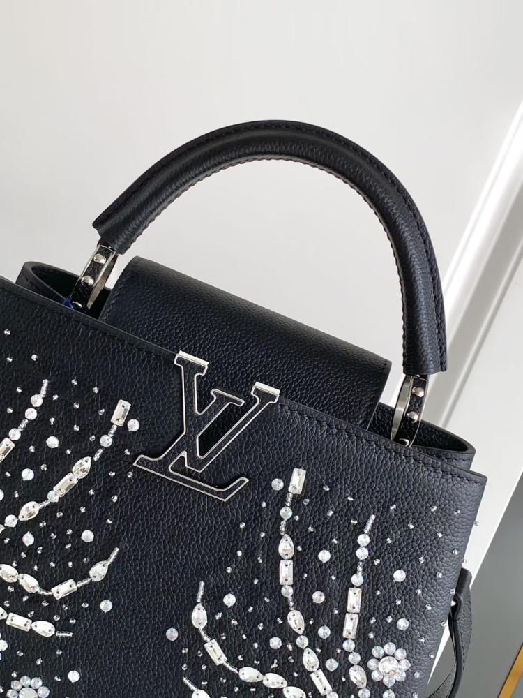 LV Capucines مقاس 27 سم