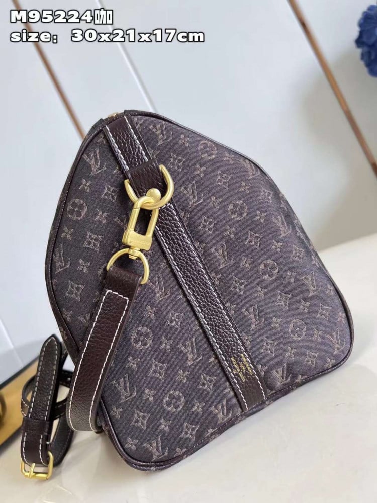 شنطه ماستر 30cm LV