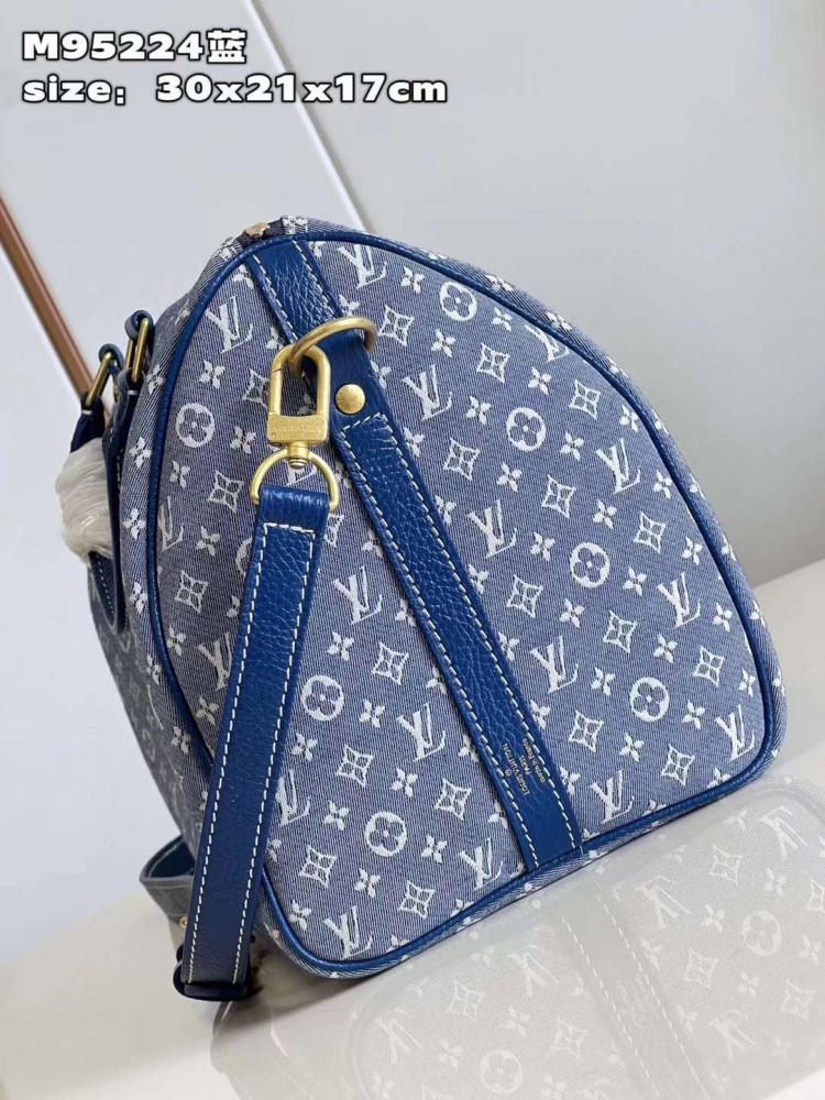 شنطه ماستر 30cm LV