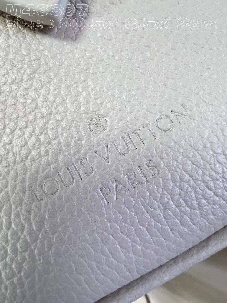 Lv ماستر مقاس 20.سم