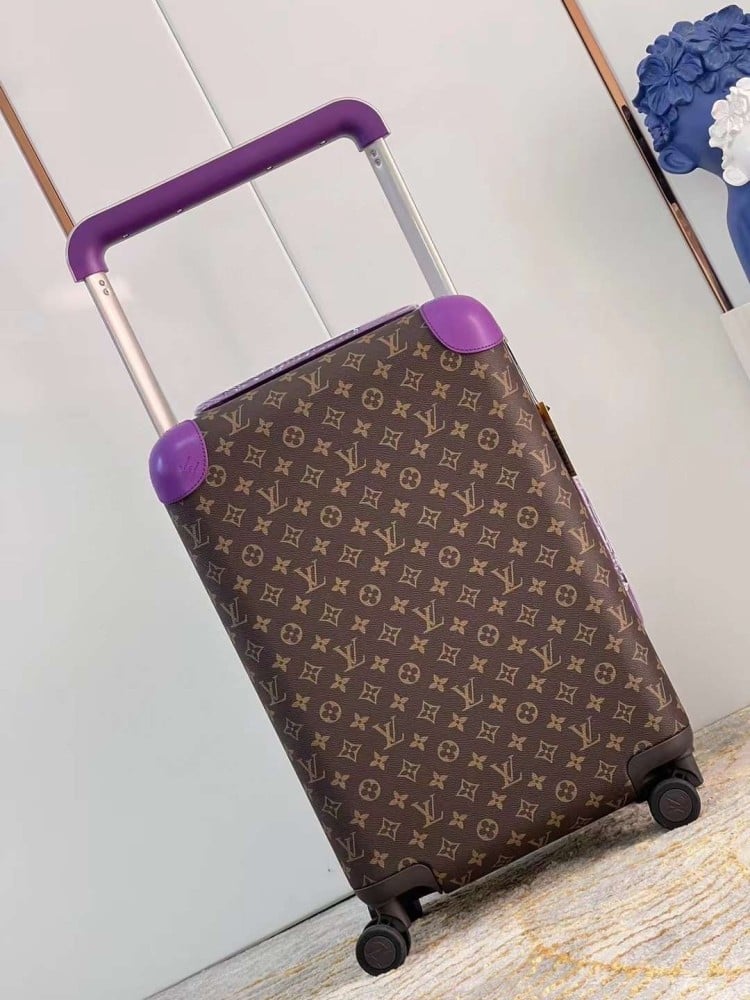 شنطة سفر LV ماستر