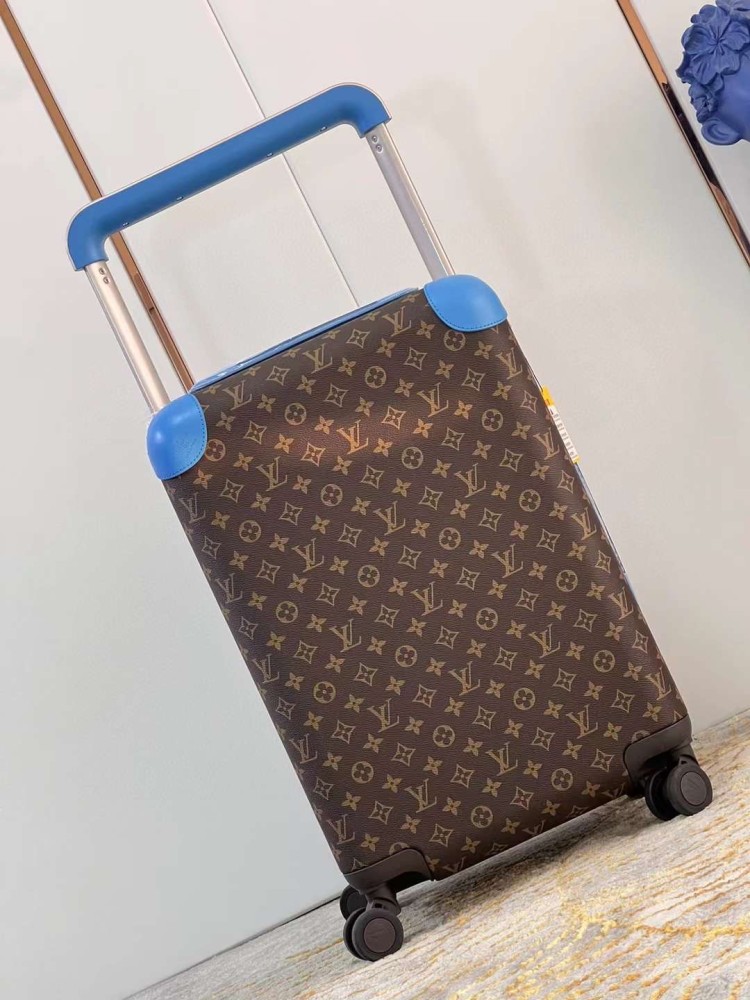 شنطة سفر LV ماستر