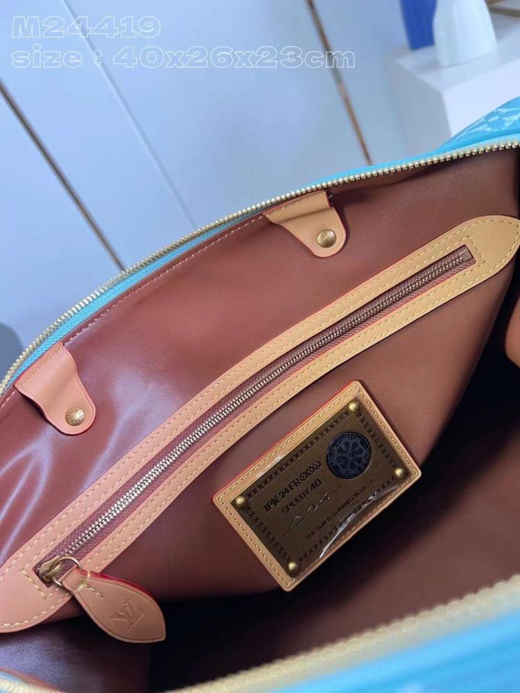 LV ماستر مقاس 40 سم