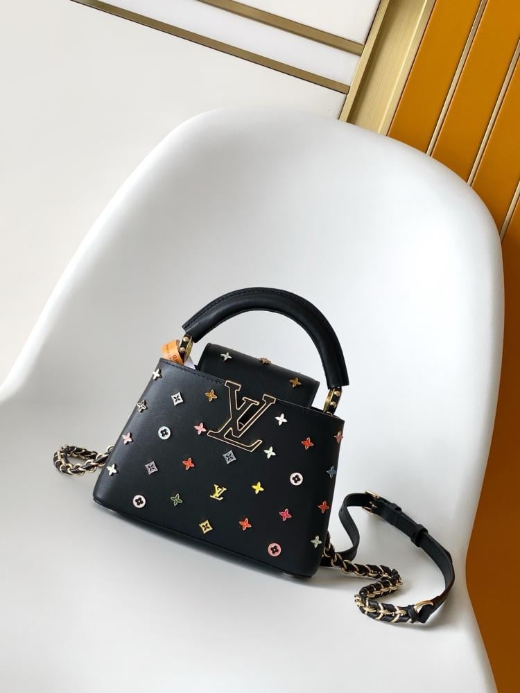LV Capucines مقاس 21 سم