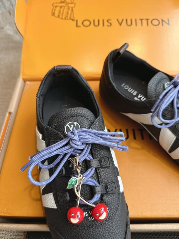 LV Sneakerina