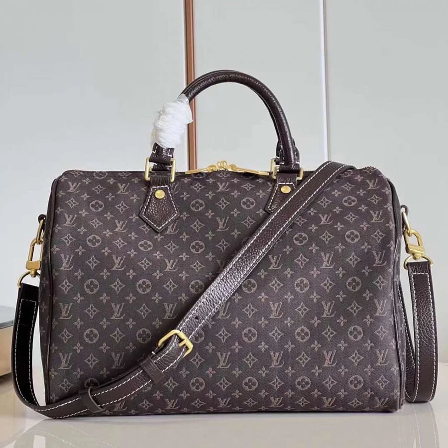 شنطه ماستر 30cm LV