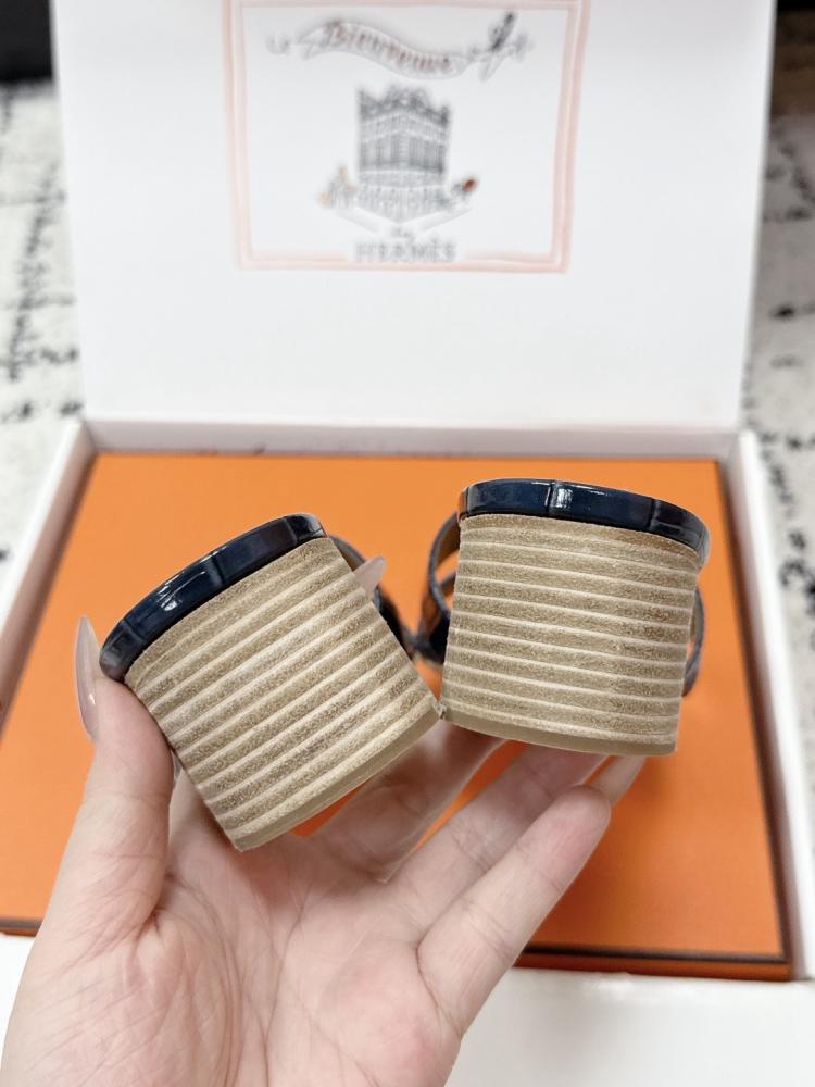 هيلز انيق من Hermes