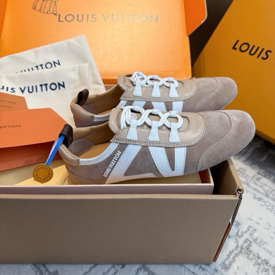 LV Sneakerina