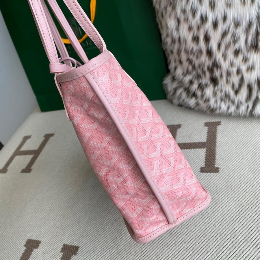 goyard mini مقاس 20 سم تنلبس على الجهتين