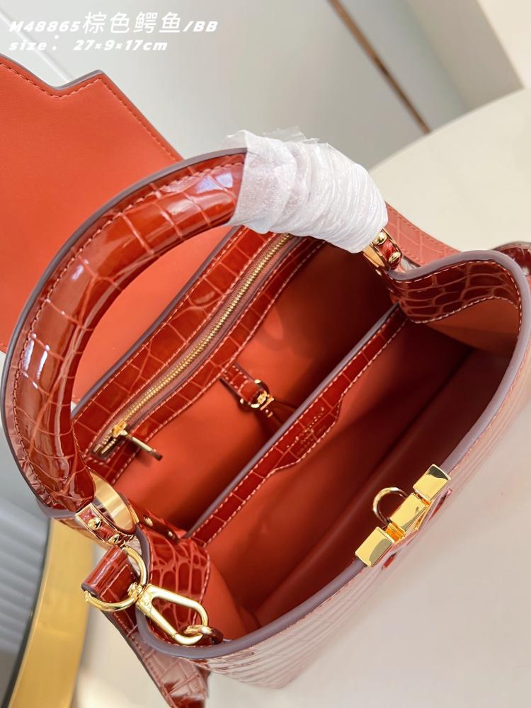 LV Capucines مقاس 27 سم