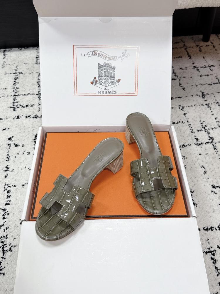هيلز انيق من Hermes