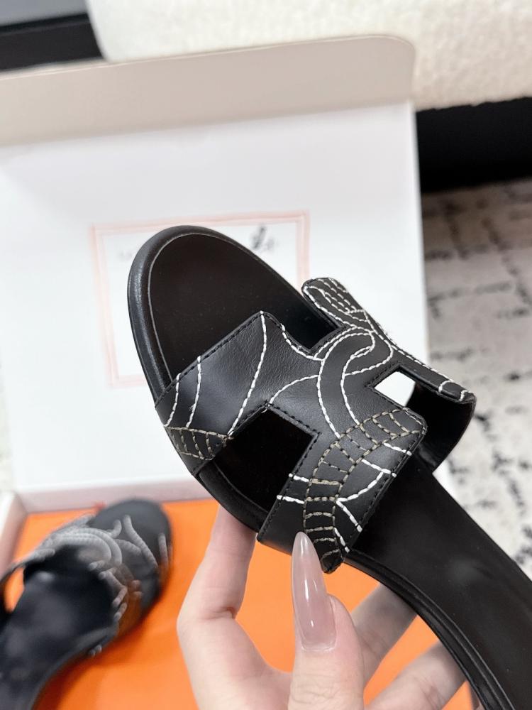 هيلز انيق من Hermes