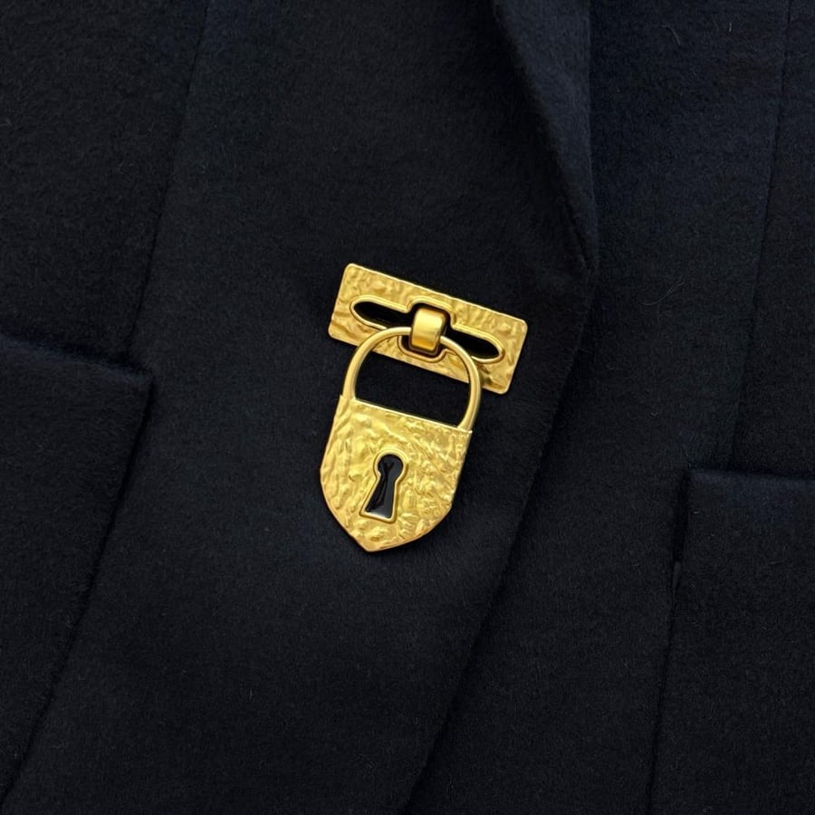 بليزر من Schiaparelli