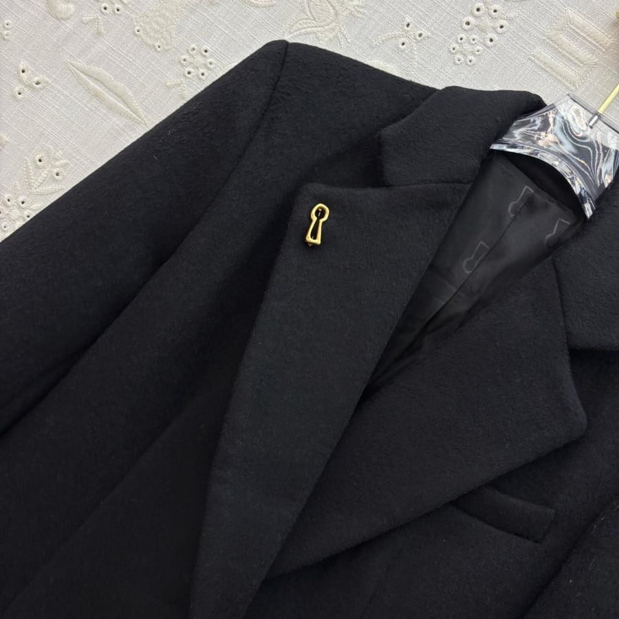 بليزر من Schiaparelli