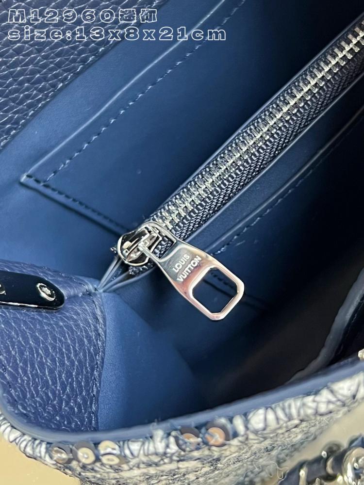 LV Capucines mini مقاس 21 سم