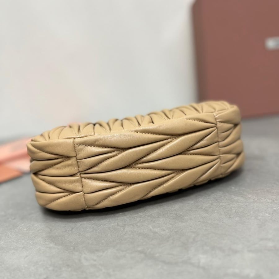 ميوميو مقاس 23 cm
