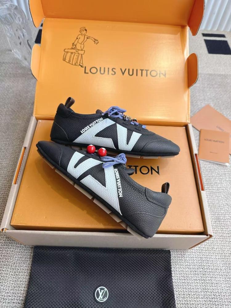 LV Sneakerina