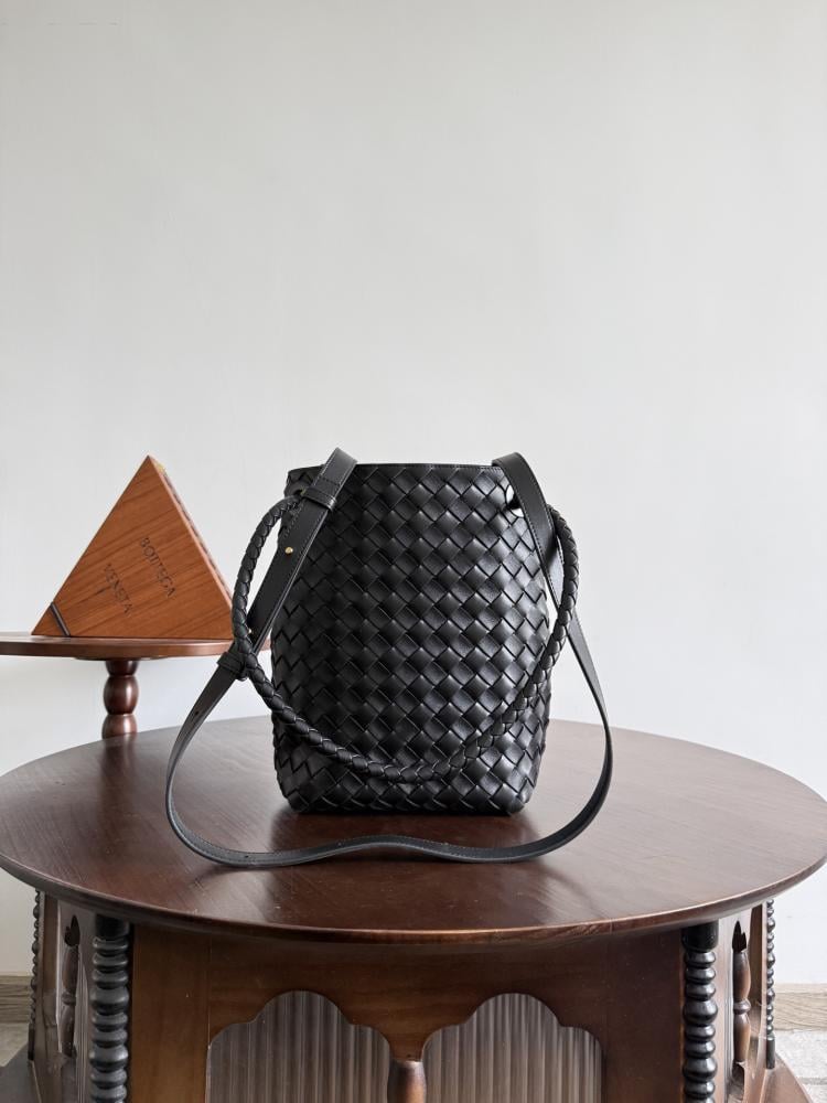 بوتيقا Andiamo مقاس 18.5cm