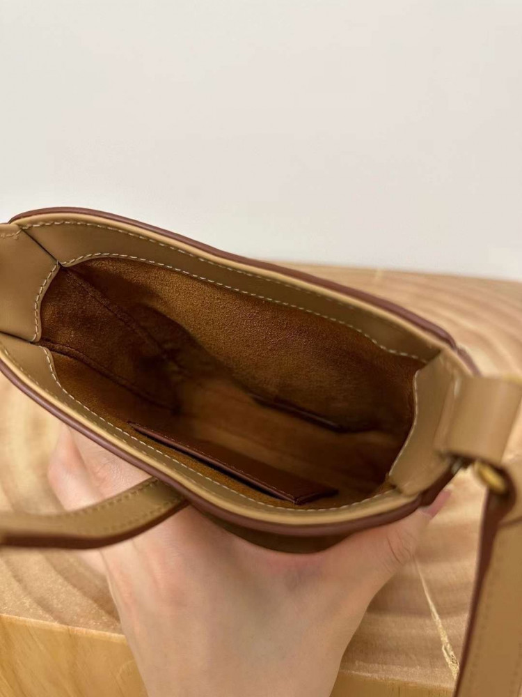 شنطة YSL ماسترلونين20 cm