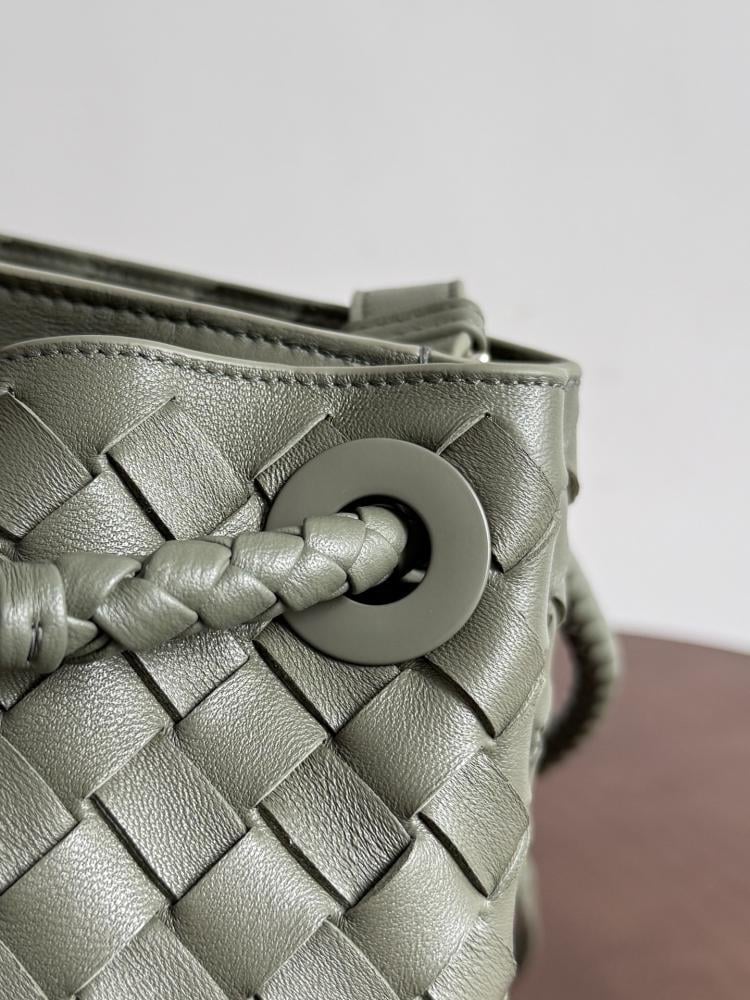بوتيقا Andiamo مقاس 18.5cm