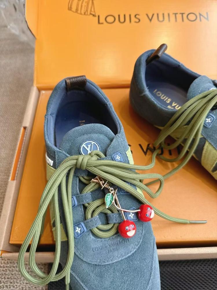 LV Sneakerina