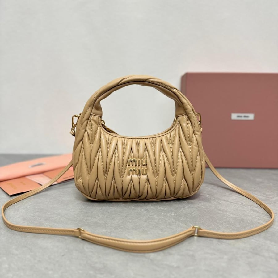 ميوميو مقاس 23 cm