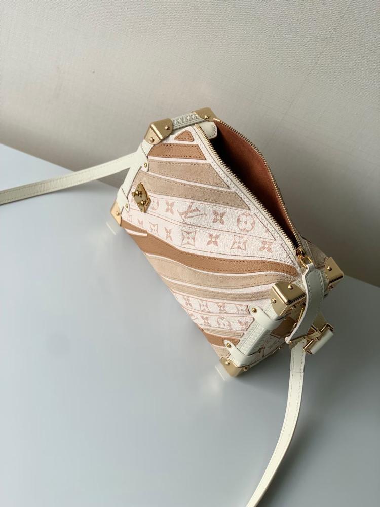 Lv Side Trunk مقاس 23.5 سم