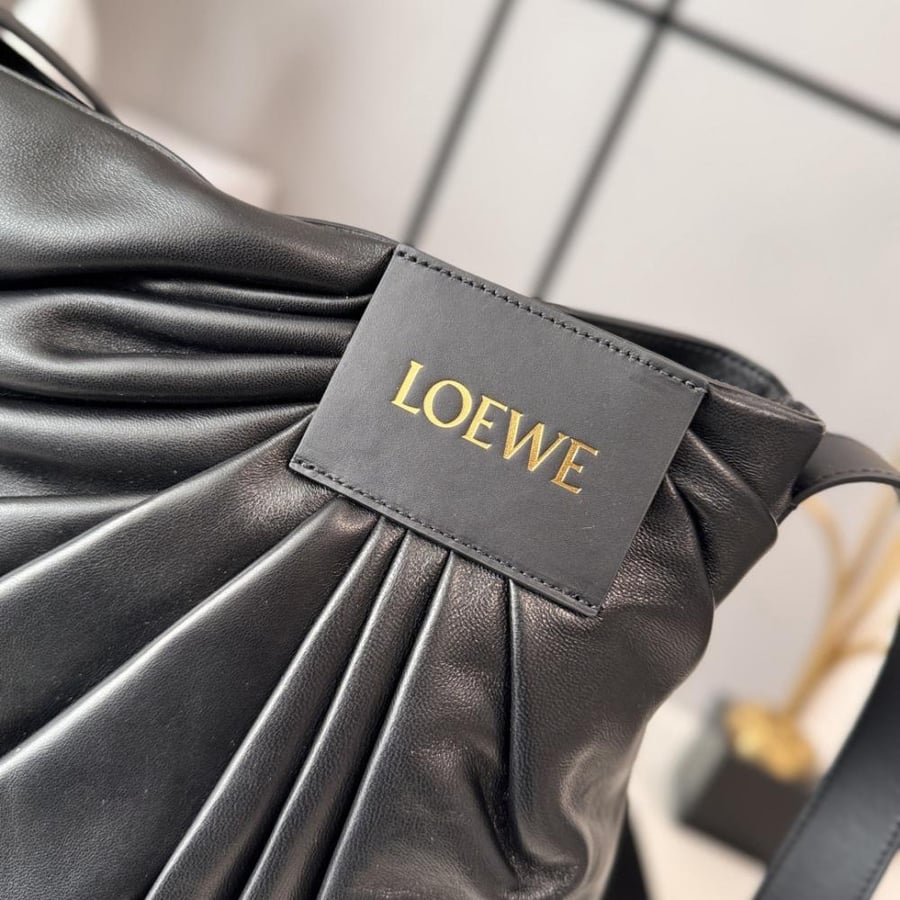 Lower Draped leather tote bag مقاس 29cm