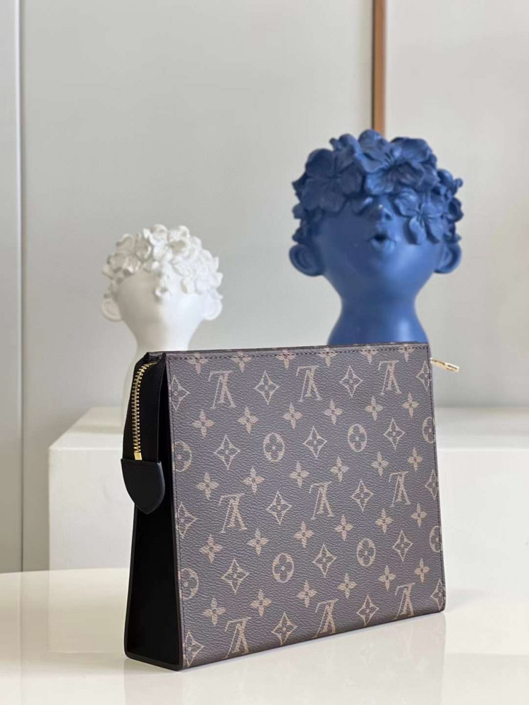 كلاتش LV ماستر 25 cm