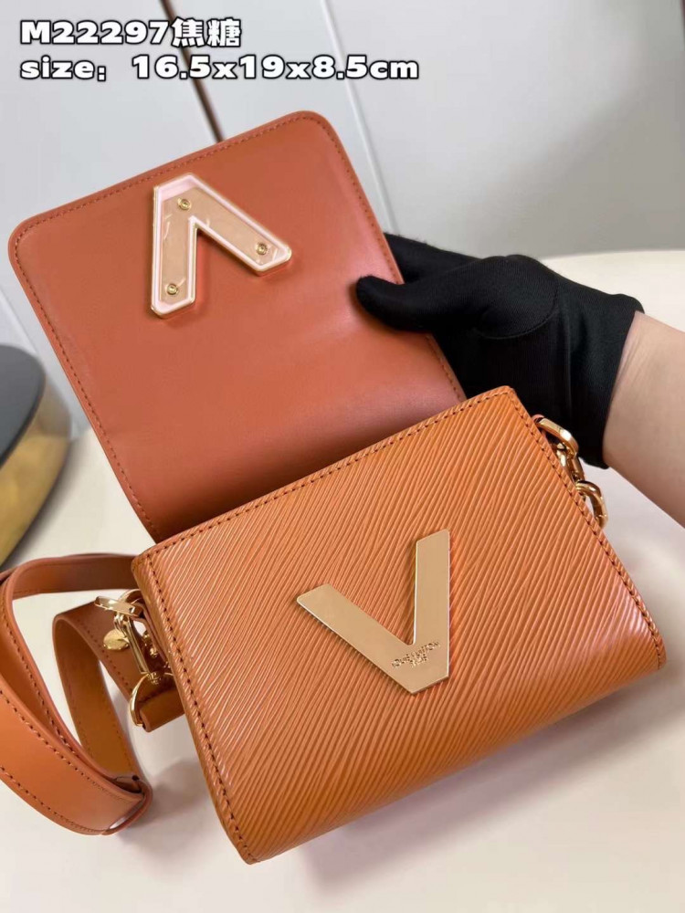 شنطه ماستر 19cm LV
