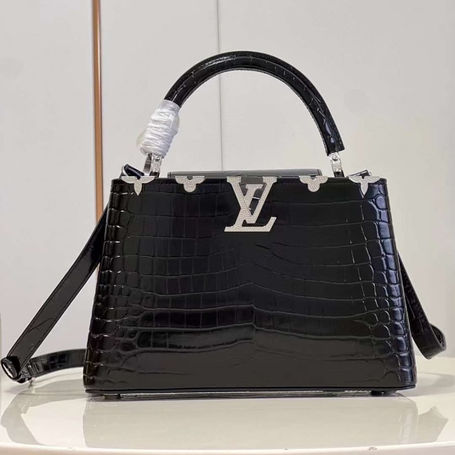 شنطه LV ماستر  31.5 سم