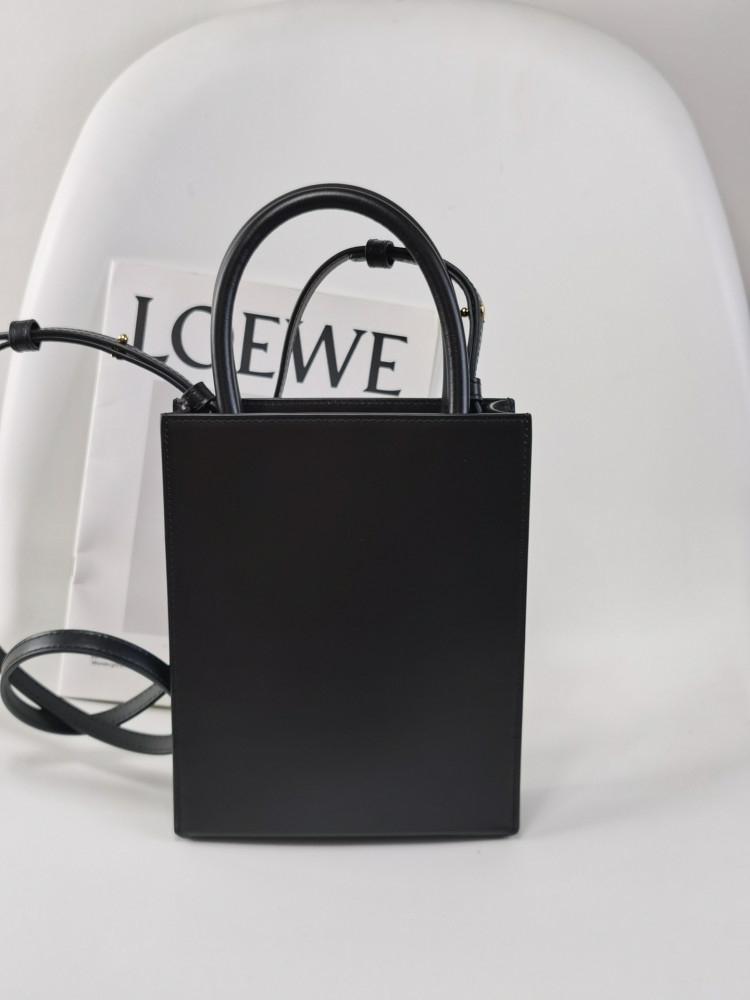 شنطة Loewe ماستر 21 cm