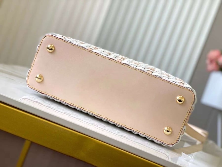 شنطه LV ماستر 31 cm