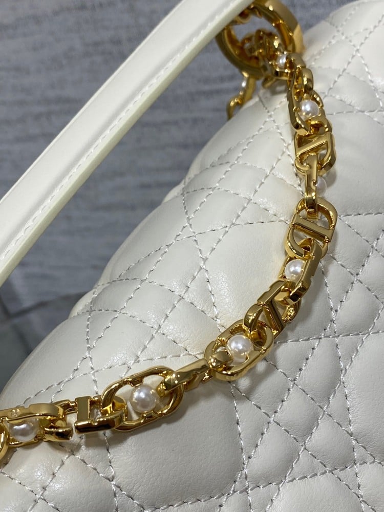 Dior Jolie 22cm