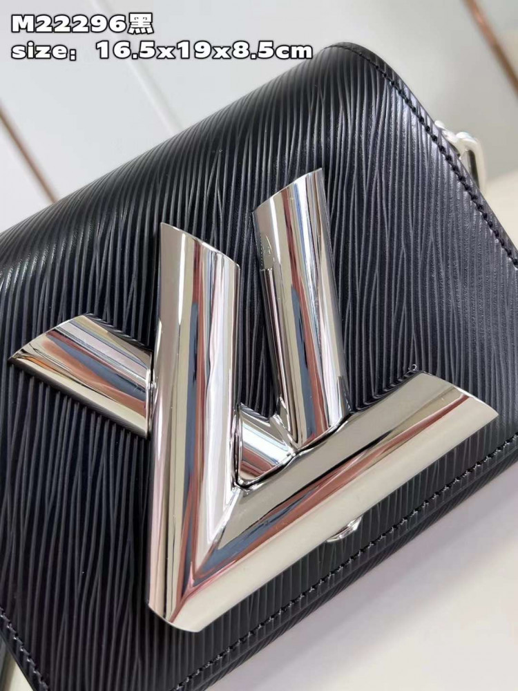 شنطه ماستر 19cm LV
